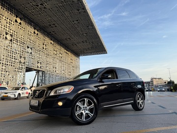 Makina: Volvo XC60 , Diesel, Black