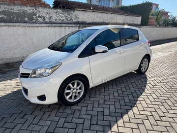 Cars: Toyota yaris