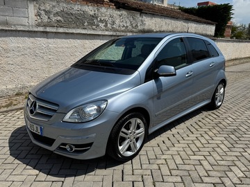 Cars: Mercedes Bclas 