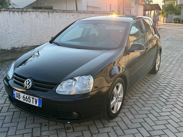 Cars: VW GOLF 5