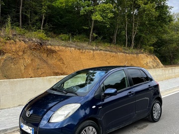 Cars: Toyota Yaris Manual 