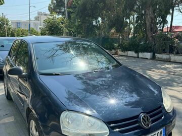 Cars: Volkswagen golf 5