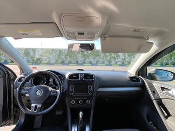 Auto: Volkswagen Golf 