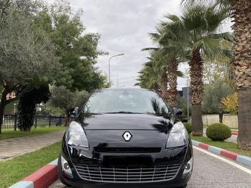 Cars: Renault Scenic