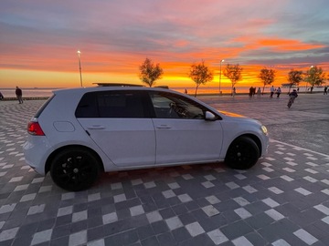 Cars: Volkswagen GOLF 7