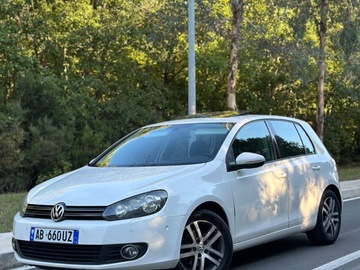 Cars: Volkswagen Golf 6 White