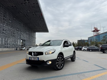 Cars: Nissan Qashqai, 1.6 Diesel, Manual