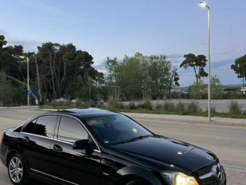 Cars: Mercedes-Benz C220