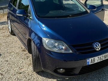 Cars: VOLKSWAGEN GOLF PLUS