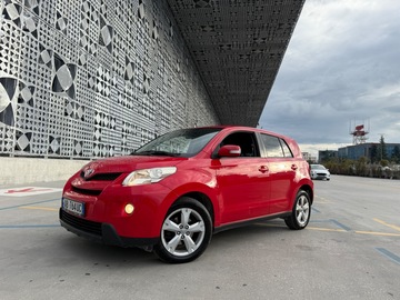 Cars: Toyota Urban Cruiser red , 4x4 , Diesel 1.4