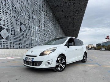 Auto: Renault Senic Automatic 