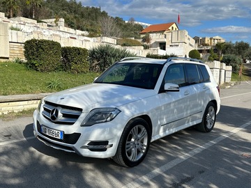 Cars: Mercedes Benz GLK