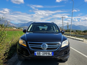 Cars: TIGUAN 4X4 SUV