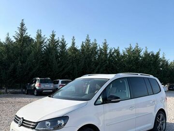 Cars: Volkswagen Touran