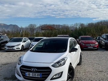 Cars: Hyundai i30