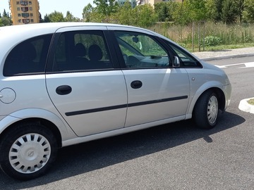 Makina: Opel Meriva Spacious, 5.4 l/100km, 1.7 diesel. 