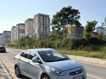 Cars: Hyundai accent automatic 