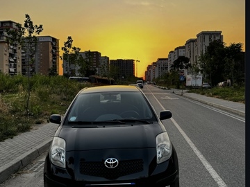 Cars: Toyota yaris