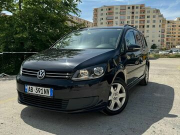 Cars: Volswagen Touran 7 place