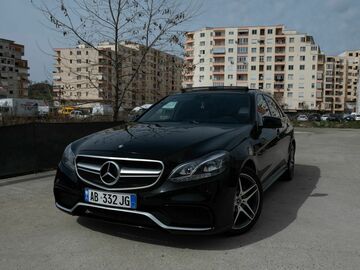 Cars: Mercedes Benz E-Class