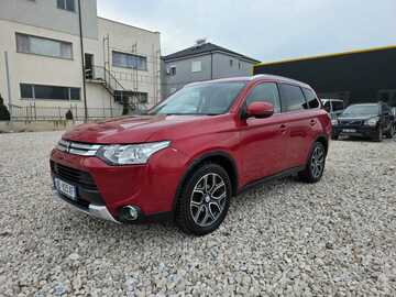 Cars: Mitsubish Outlander 4x4 925