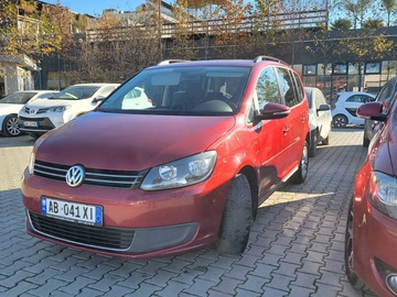 Cars: VW TOURAN 