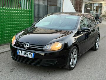 Cars: Golf 6 1.6 TDI Manual