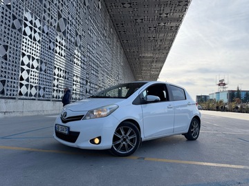 Cars: Toyota Yaris  104