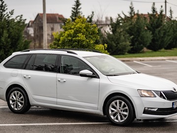 Auto: Skoda Octavia LR 518