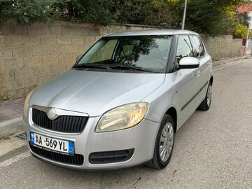Cars: Skoda fabia
