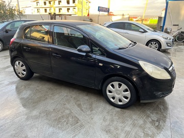 Cars: Opel corsa