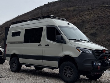 Cars: Camper Mercedes Summit 4x4