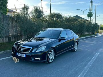 Cars: Mercedes Benz E Class 