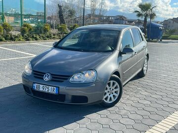Cars: Volkswagen Golf 5