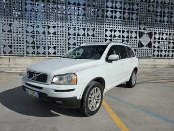 Cars: Volvo XC90 324