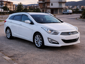 Cars: Hyundai i40