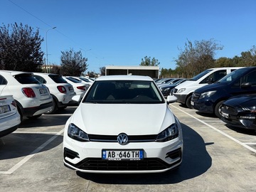 Cars: VW GOLF 7 646