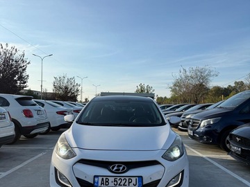 Cars: Hyundai i30 522