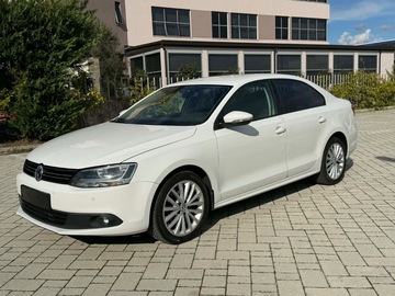 Cars: Volkswagen Jetta (2014)