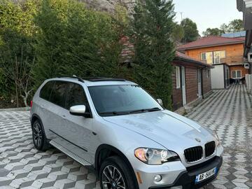 Cars: BMW X5