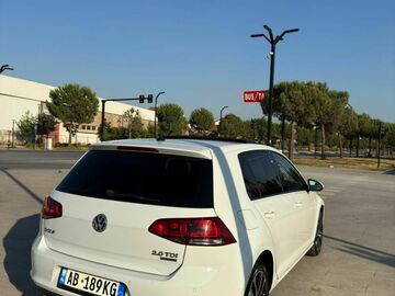 Auto: Volkswagen Golf 7