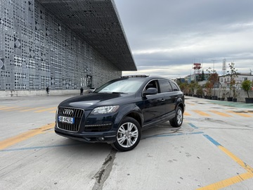 Cars: Audi Q7 Black 642 , 7 Seats , Quattro 