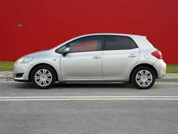 Auto: Toyota Auris