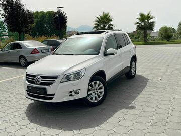 Cars: Volkswagen Tiguan 