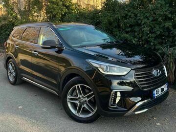 Cars: Hyundai Grand Santa Fe (7 seater)