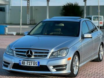 Cars: Mercedes Benz C250