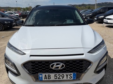 Cars: Hyundai Kona