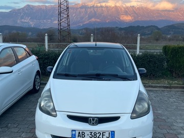 Cars: Honda Jazz
