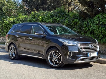 Cars: Hyundai Grand Santa Fe (7 seater)