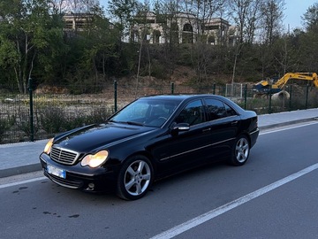 Cars: Mercedes Benz c class Automatic